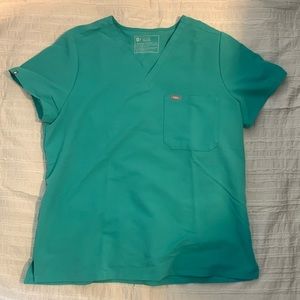 Figs surgical green scrub top